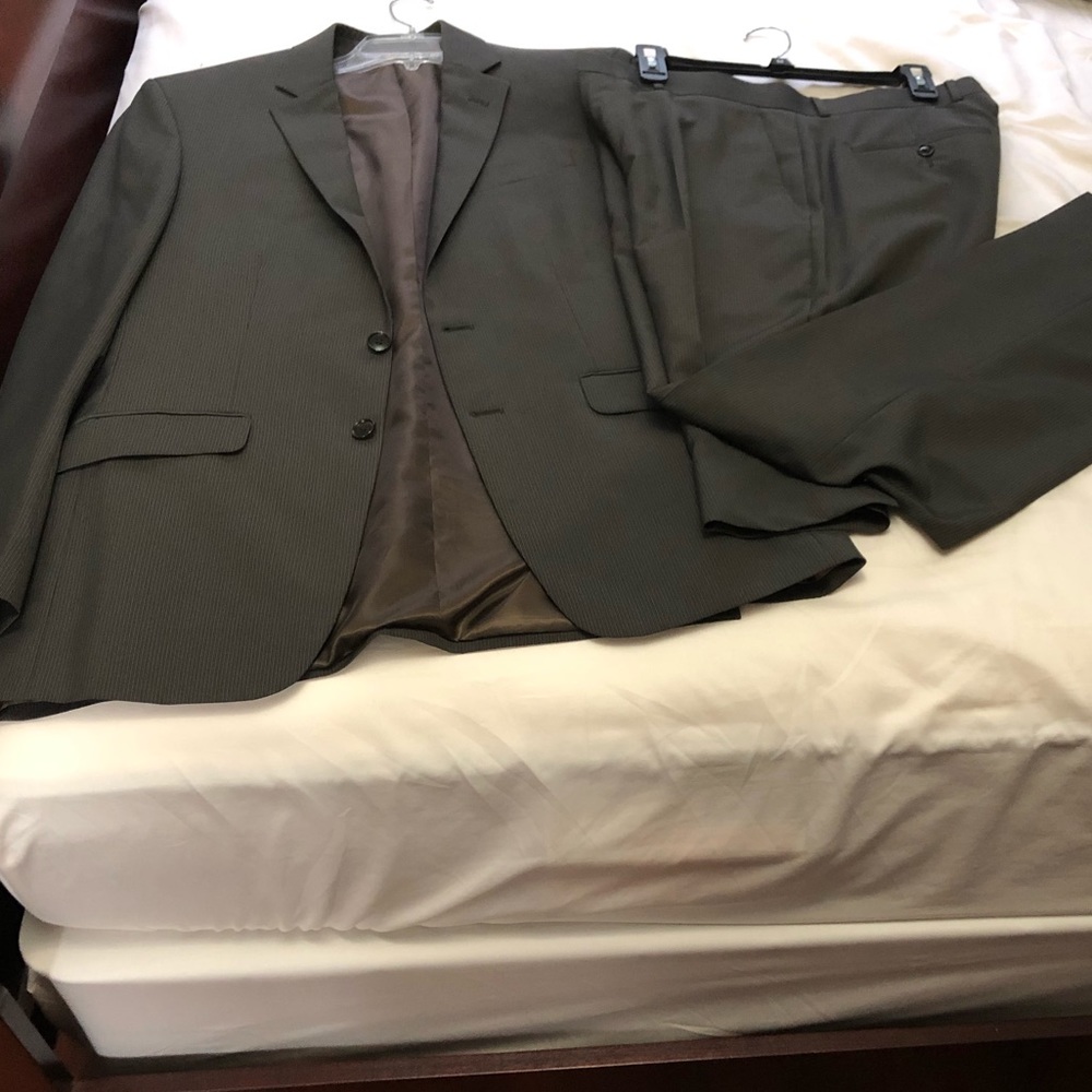 Kenneth Cole slim fit suit! Dark brown